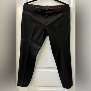 Banana Republic Sloan Fit Ankle Pant in black; Size 10 Petite